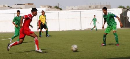  شعب حضرموت يفوز على وحدة عدن برباعية ويعتلي صدارة دوري النخبة عدن 