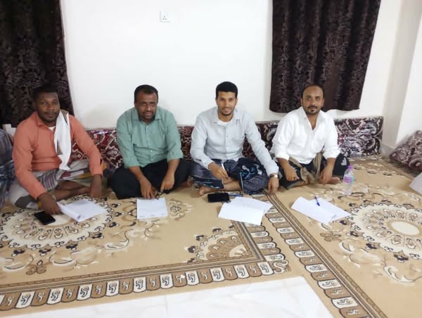 نادي دوعن وشركة المحضار يوقعان اتفاقية انطلاق النسخة الثالثة من دوري كرة القدم 