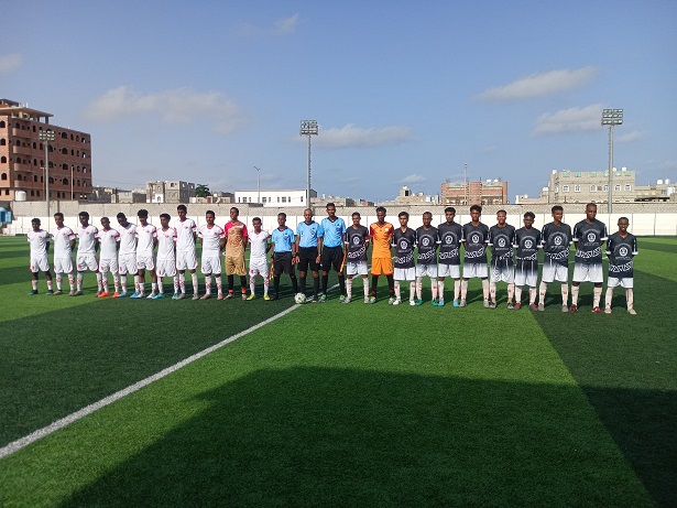 الشرطة و النخبة حبايب في مباراة مثيرة شهدها ملعب شباب روكب بالمكلا 