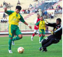 اليوم افتتاح الجولة الـ 15 للدوري الكروي العام  .. شعب حضرموت في مباراة تعويض الخسارة الهلالية امام الشعلة