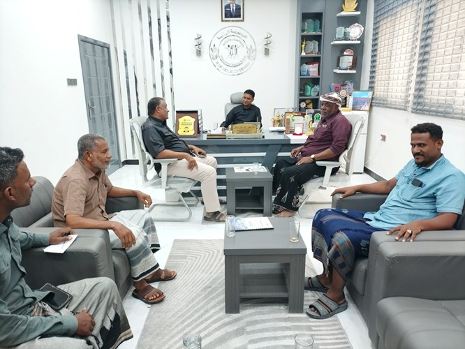 بن طليب يلتقي اللجنة التحضيرية لفعاليات الوفاء للفقيد عبيد عليان