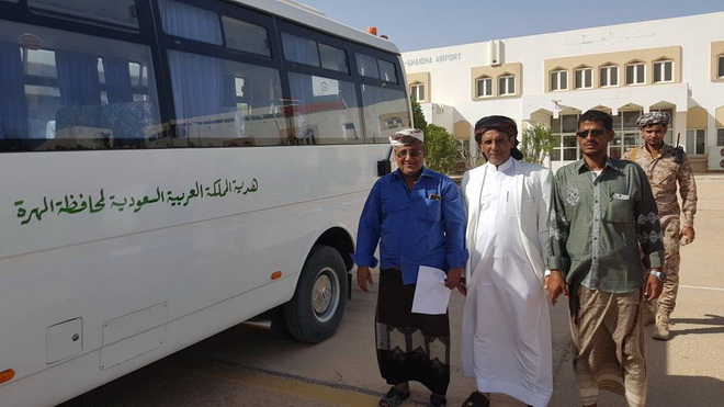  رئيس نادي فرتك المهرة :   سعداء بتسلمنا الحافلات ونثمن جهود المحافظ باكريت والتحالف اهتمامهم برياضة المهرة
