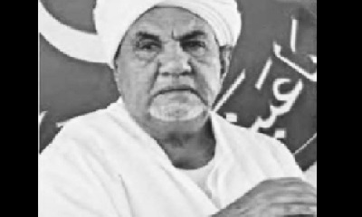 الوكيل بارباع في طليعة مستقبلي جثمان السيد الحبيب المنصب حسن بن أحمد ابن الشيخ أبوبكر بن سالم