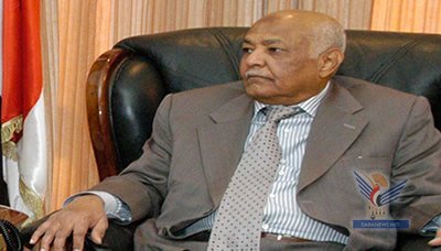 رئيس الوزراء يتعهد بالعمل هو وزملائه في الحكومة على انتشال الوطن من أوضاعه الراهنة 