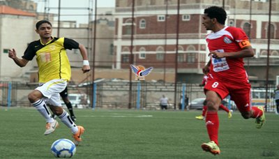 الصقر ينتزع تعادلا ثمينا من المتصدر أهلي صنعاء في افتتاح الجولة السادسة لدوري النخبة