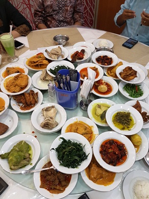 الاطعمة في جاكرتا