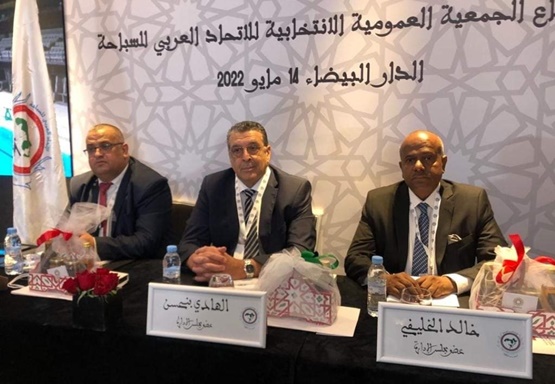 الوجيه يهنىء الخليفي بمناسبة انتخابه نائبا لرئيس الاتحاد العربي للسباحة