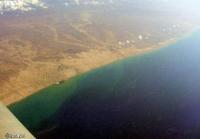 سقطرى .. تحت رحمة "تسونامي الصغير" 