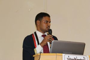 الباحث خالد بن الشيخ ابوبكر ينال الماجستير بدرجة امتياز في مجال علوم الحياة جامعة حضرموت