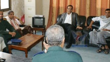 محافظ حضرموت يوجه بتشكيل لجنة محلية للنظر في أحوال السجناء المعسرين