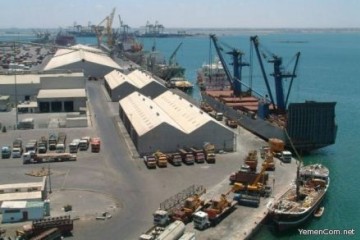 ارتفاع الصادرات عبر ميناء المكلا العام الماضي إلى 16 ألف طن