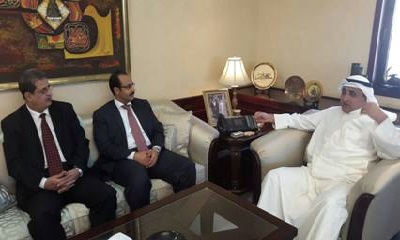 محافظ حضرموت يبحث مع مدير الصندوق الكويتي دعم التنمية بحضرموت