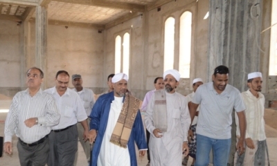 وزير الأوقاف والإرشاد يفتتح مشروع بناء مسجد باعبود ويتفقد العمل في جامع ورسما بالمكلا