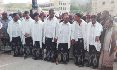 قبيلة آل باغوزة بمديرية ساه تبتهج بزفاف [14] عريس وعروس في زواجها الأول