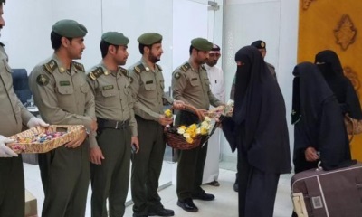 جوازات الوديعة بالمنفذ السعودي تستقبل أولى طلائع الحجاج من أسر شهداء الجيش والمقاومة