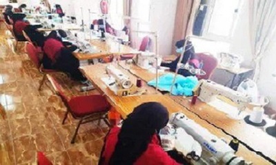 نساء تريم بحضرموت، يبتكرن كمامات محلية بديلة عن المستوردة تزامناً مع إجراءات كورونا