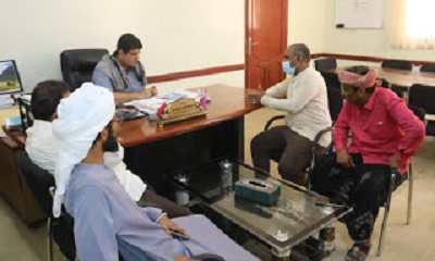 السلطة المحلية بالمكلا تناقش مشروع تحسين قدرات منتسبي الأمن المجتمعي