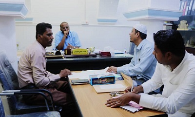 مدير عام تريم يناقش مشروع تحسين وتطوير آلية جمع المخلفات الممول من الوكالة الألمانية