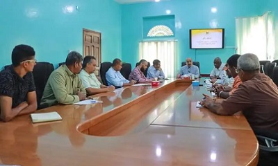 اجتماع يناقش وضع خطة متكاملة للصيانة الدورية السنوية للمباني والتجهيزات المدرسية على مستوى مديريات المحافظة