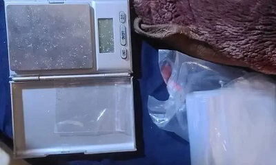 الأجهزة الأمنية تلقي القبض على شخص مروج لمادة الشبو المخدرة بالشحر