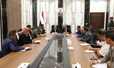 محافظ حضرموت ووزير الإعلام والثقافة والسياحة يبحثان النشاطات السياحية والاعلامية والثقافية والتهيأة لتنظيم معرض الكتاب بالمكلا