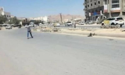 إدارة الاشغال العامة والطرق بالوادي والصحراء تصدر توضيح بخصوص إغلاق تقاطع اول مايو (البريد) بشارع الجزائر بمدينة سيئون