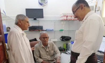 مدير مكتب الصحة والسكان بمديرية سيئون يقوم بزيارة المركز الصحي الإسعافي بتاربة