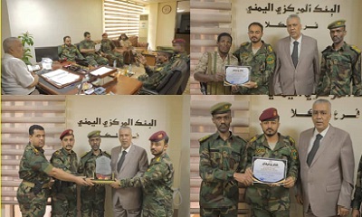 محافظ حضرموت يبحث مع مدير عام الأمن والشرطة بساحل حضرموت جهود تعزيز الأمن والاستقرار بالمحافظة