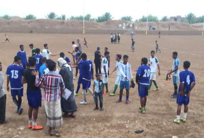 الامطار الغزيرة توقف مباراة نادي الاتحاد بحورة وشباب القطن ' 