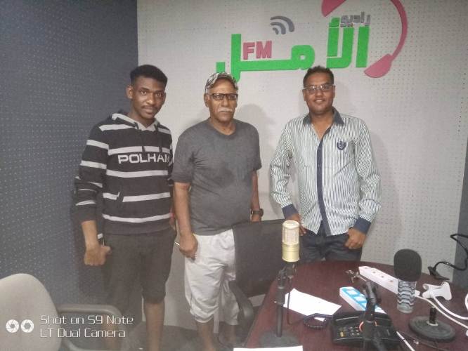 الكابتن جواد باعقبة يستطلع ذكرياته العيدية الرياضية على راديو الأمل fm 