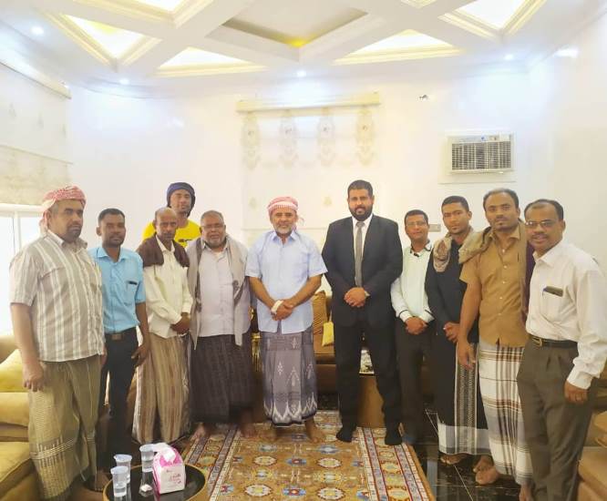 الجهوري يطمأن على صحة وكيل المحافظة لشؤون مديريات الوادي والصحراء