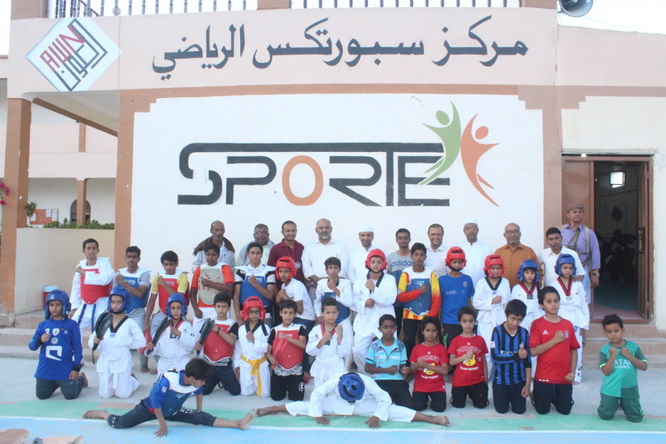 الوكيل الكثيري يزور مركز سبورتكس الرياضي ويطلع على دوره في تنمية وتأهيل الشباب الرياضيين