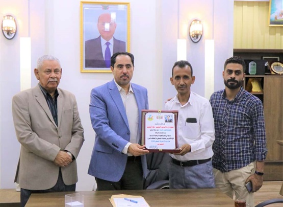 وزارة التربية والتعليم تشكر وزير الشباب والرياضة نايف البكري 