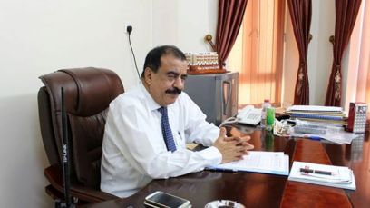 محافظ حضرموت يعزي الاخ عادل محمد عبدالرحمن باهرمز بوفاة والده