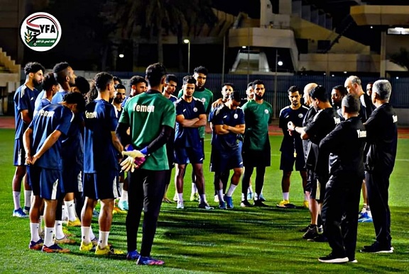 10 مساء اليوم منتخب اليمن يتمسك بأمل المنافسة في مواجهة الإمارات 