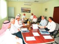 بنسبة إنجاز 40% .. أعضاء مجلس إدارة الشركة العربية للاسمنت يجتمعون بالمكلا 