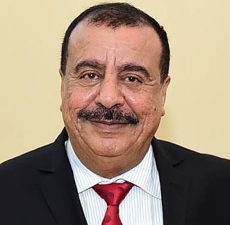 محافظ حضرموت يعزي الأخ المناضل / سالم محمد جبران بوفاة والدته