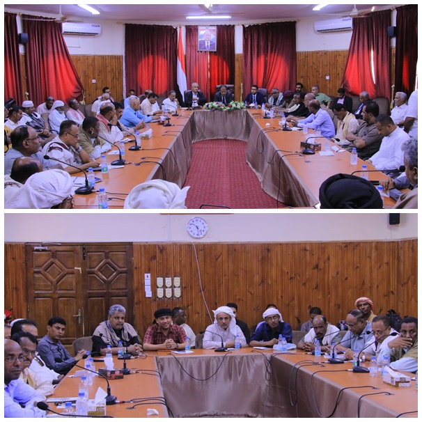 بحضور الوكيل العامري لقاء عام برؤساء فروع الاتحادات والاندية الرياضية بوادي وصحراء حضرموت 