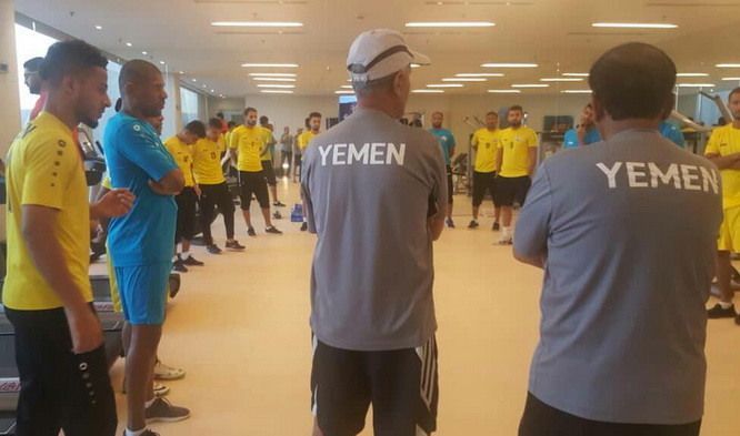 النعاش يستقر على ثلاثة لاعبين من المنضمين الجدد ويؤكد: المعسكر يسير بشكل جيد .. والبقاء للأفضل
