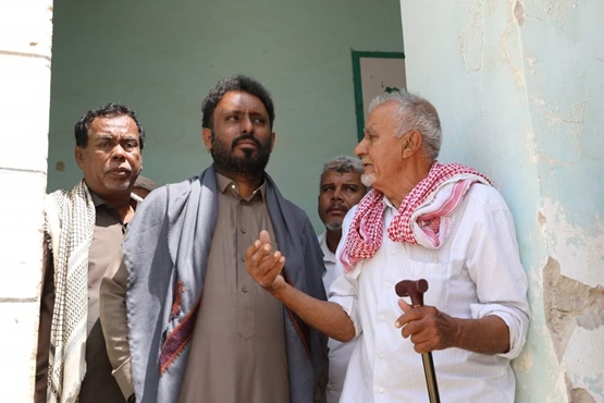 الشيخ بن حبريش يتفقد المنشأة الرياضية لنادي الأهلي بمدينة غيل باوزير