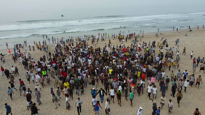 الأحد بطولة السباحة في المياه المفتوحة بخور المكلا .. غداً انطلاق بطولة كأس البلدة للكرة الطائرة الشاطئية بشاطئ الستين بالمكلا 