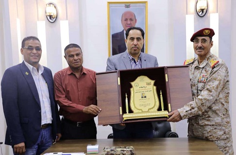 الوزير البكري يلتقي مدير دائرة الرياضة العسكرية بوزارة الدفاع