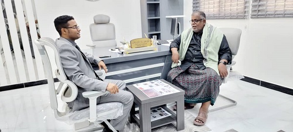 مستشار الوزير يزور مكتب الشباب والرياضة في وادي وصحراء حضرموت.