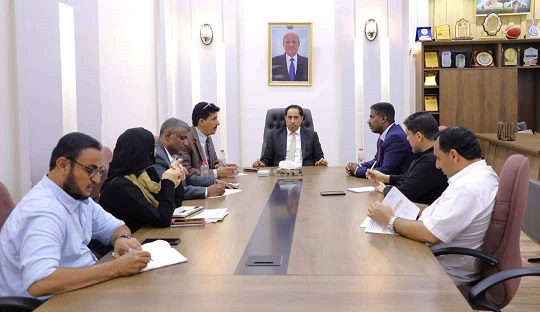 الوزير البكري يناقش مع وكيل حضرموت باضاوي عدد من القضايا المتعلقة بالشأن الرياضي والشبابي