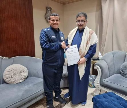 العيسي يكرم النفيعي بمناسبة نيله شهادة المدربين المحترفين (البرو)