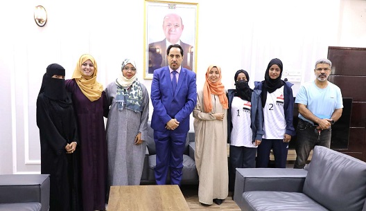 البكري يودع بعثة الكرة الشاطئية للسيدات المشارك في بطولة غرب آسيا بالأردن