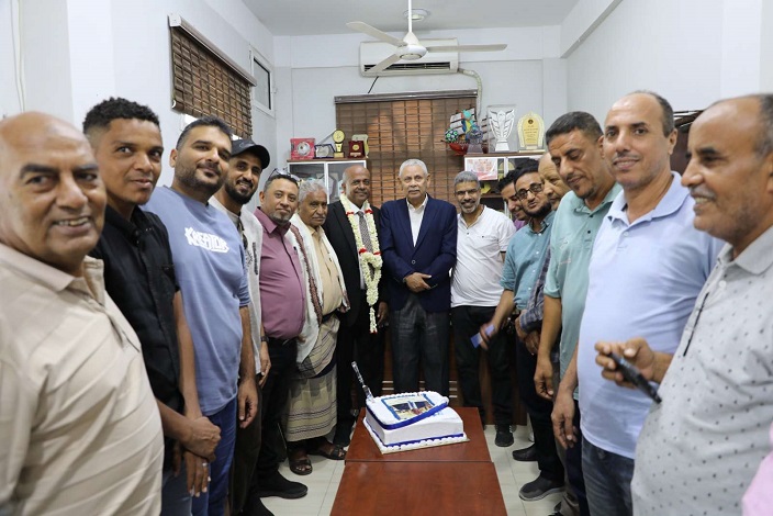 قطاع الرياضة يحتفي برئيس الاتحاد العربي للسباحة