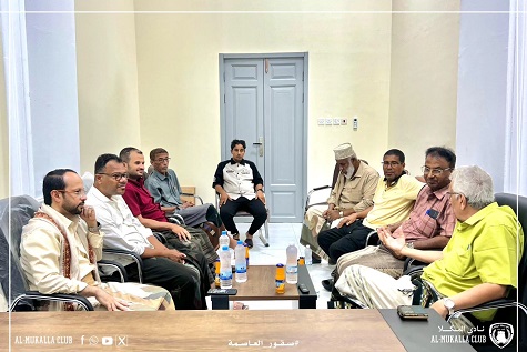 رئيس نادي إتحاد حضرموت في زيارة لإدارة نادي المكلا