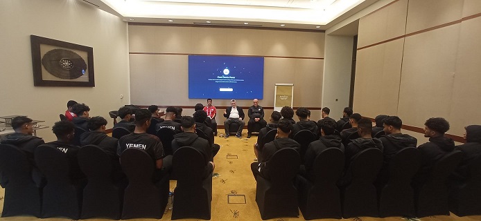 باشنفر يلتقي بلاعبي المنتخب الوطني الأول