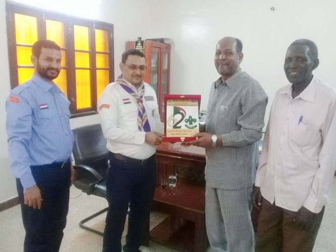 الداعري يبحث مع رئيس كشافة  السودان تعزيز العلاقات وتفعيل دور الشراكة بين الجمعيتين